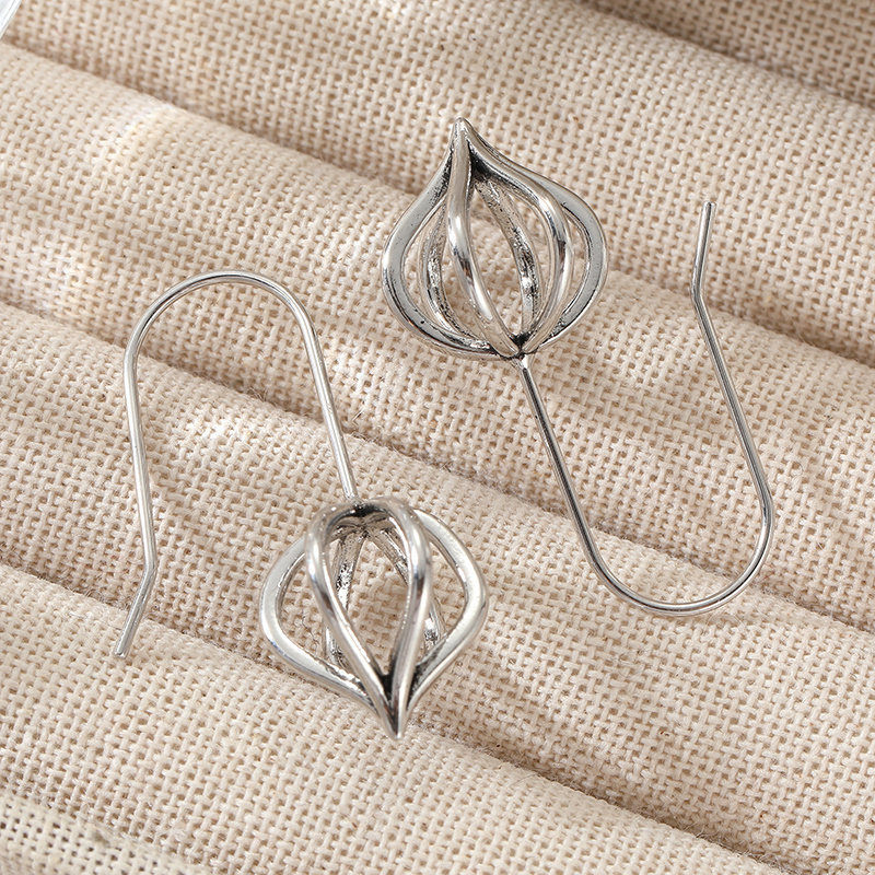 Women's Retro Tulip Bud Drop Earrings — Bohemian Floral Statement